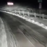 video drumarii intervin in zonele montane pentru curatarea soselelor la altitudini mari ninge 691d759d57b02