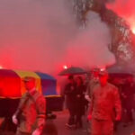 video emeric ienei a fost condus pe ultimul drum cu onoruri militare la oradea o bucata din gazonul de pe ghencea asezata in mormant 690f605e7abbd