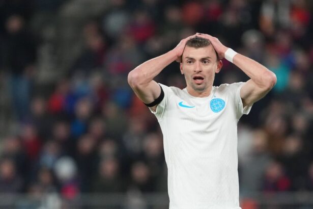 video exclusiv cine au fost cei mai slabi doi jucatori de la fcsb in 1 3 cu fc basel fotbalistul care a luat 3 curat 690dc7be14af9