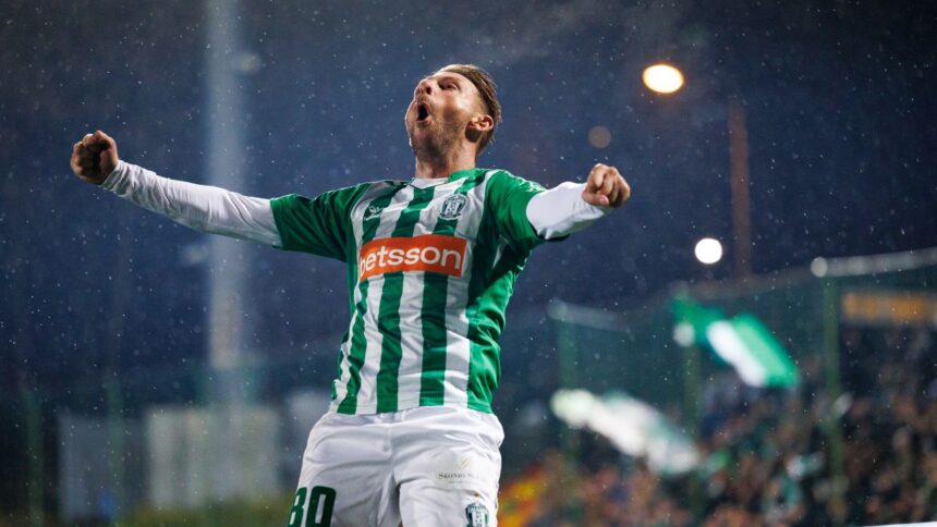 video liviu antal la la la la la celebrare fantastica a fanilor dupa al optulea meci consecutiv cu gol pentru roman 69084d217093b