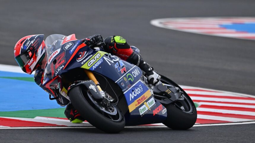 video moment istoric un roman s a clasat pe podium in mondialul de motociclism si viseaza sa ajunga in motogp 691230418f1cd