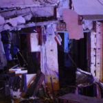 video momentul in care s a prabusit plafonul dintre parter si etajul 1 al blocului afectat de explozie din buftea 69260585d2c80