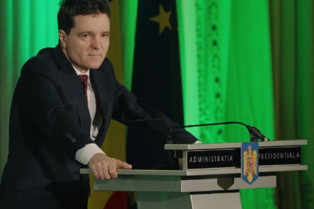 video nicusor dan invita mediul privat sa propuna proiecte de lege si solutii concrete inca lipseste partea de guvernanta in statul roman 69258b3223b40