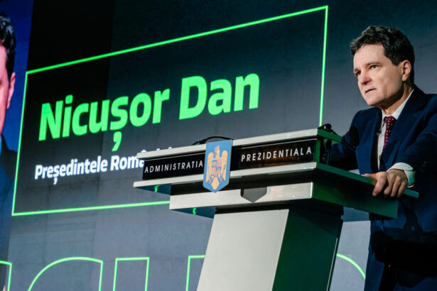 video nicusor dan presedintele constantinescu mi a propus functia de secretar de stat pentru diaspora in 1999 am refuzat pentru matematica 6925aa14099a5