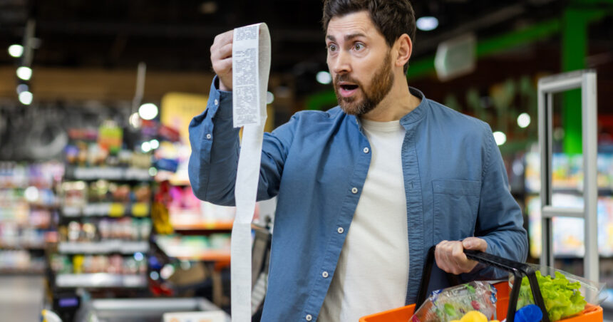 video nu mai cumparam ca n avem cu ce romanii strang cureaua din cauza scumpirilor cheltuie mai putin ce taie de pe lista 691415962a809