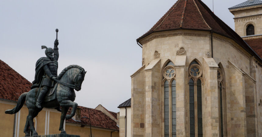 video puterea si opozitia prezente la manifestatiile de 1 decembrie din alba iulia ce lideri vor fi in capitala unirii 692c3398561e9