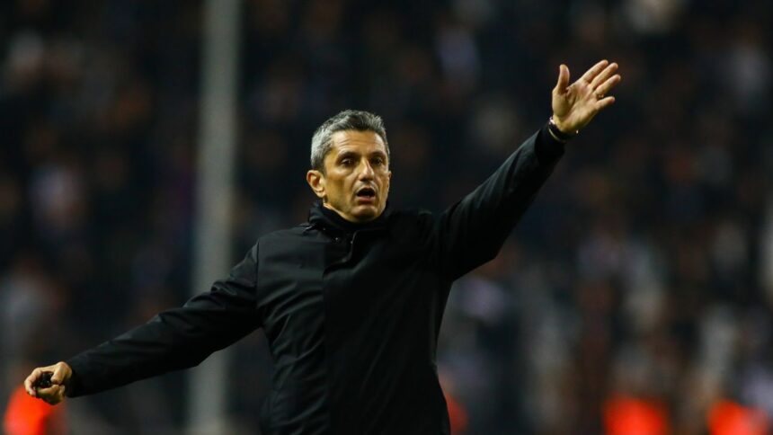 video razvan lucescu pe urmele tatalui dupa ce a pierdut derby ul greciei de ce a dat vina pe arbitri 691195b0b0556