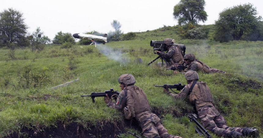 video scenariul atacarii unui stat nato exercitiu de amploare in romania 5 000 de militari 1 200 de blindate si zeci de avioane mobilizate 6914c8e417659