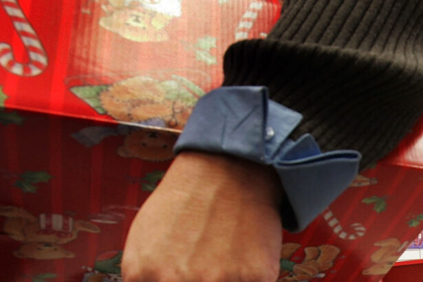 video un craciun mai scump bugetul pentru cadouri drastic subtiat de scumpiri cand sunt dispusi romanii sa cheltuiasca de sarbatori 692bed3f75c26