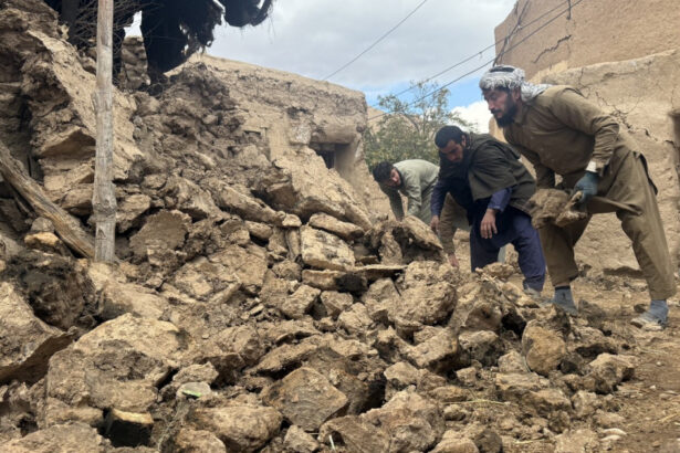 video un nou bilant dupa cutremurul puternic din afganistan cel putin 27 de morti si aproape 1 000 de raniti 690a36339de03