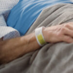 11 dintre batranii tinuti in conditii mizere in azilul din timis au fost internati cu scabie a fost deschisa o ancheta epidemiologica 6943179a0e30c