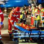 8 pacienti palestinieni din fasia gaza au fost adusi la bucuresti cu un avion militar 6 dintre ei au fost transferati in alte tari ue 693817fddeb97