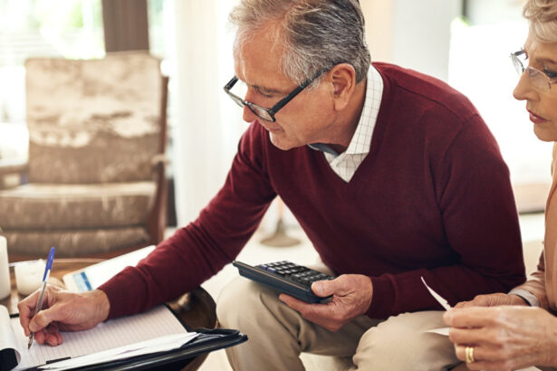 883 017 pensionari au beneficiat in octombrie de indemnizatia sociala agricultorii au primit in medie 365 de lei 69369bf659ea3