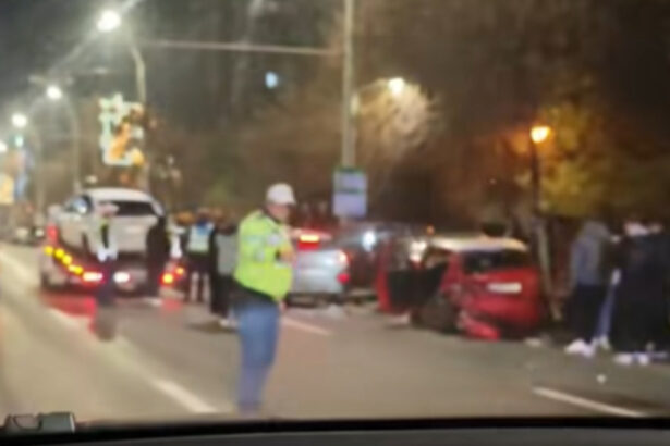 accident cu cinci masini in bucuresti un sofer a lovit o masina si a proiectat o in alte trei vehicule o femeie a fost ranita 692febf137d8c