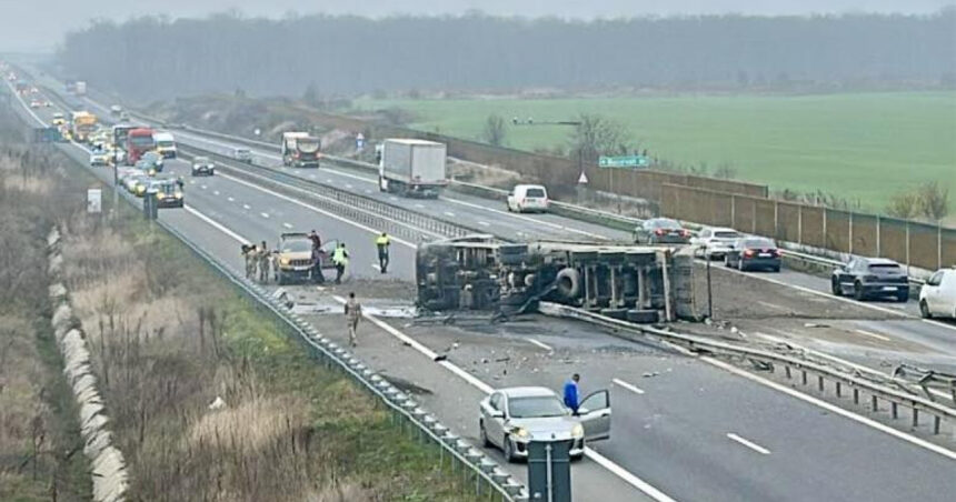accidentul de pe autostrada a3 viata soferului de tir a fost salvata de trei militarii francezi din batalionul de la cincu 6939cb9118eb1