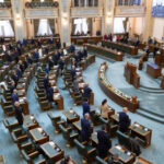 amenzi de pana la 20 000 lei pentru comportament agresiv in institutii ce prevede proiectul adoptat tacit de senat 692f0ea488e1a