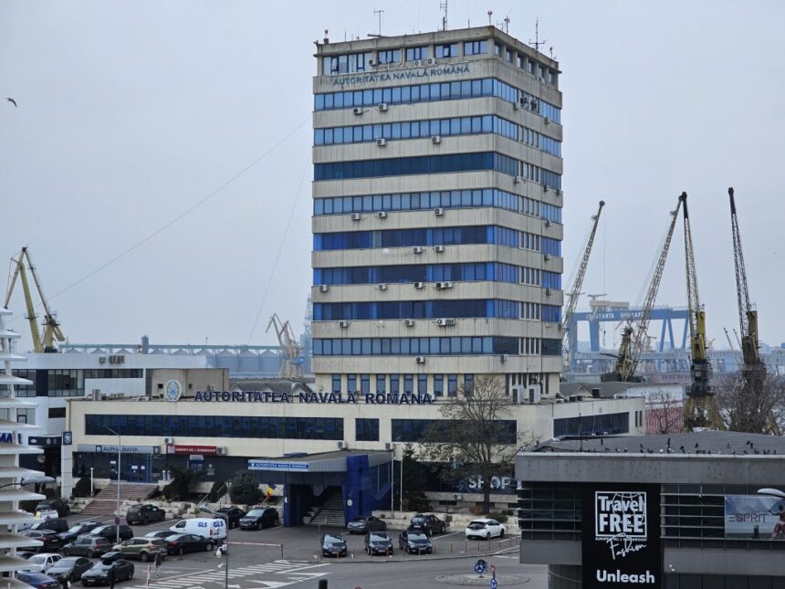 angajatul capitaniei care a primit mita de la capitanii navelor condamnat definitiv 69447f98c63e1