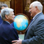 belarusul a eliberat 123 de detinuti politici inclusiv laureatul nobel ales bialiatki anuntul sua privind ridicarea sanctiunilor 693d8b543c752