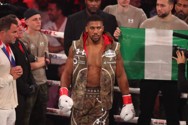 boxerul anthony joshua a fost ranit intr un accident rutier grav in nigeria doua persoane au murit 69528aadb2397