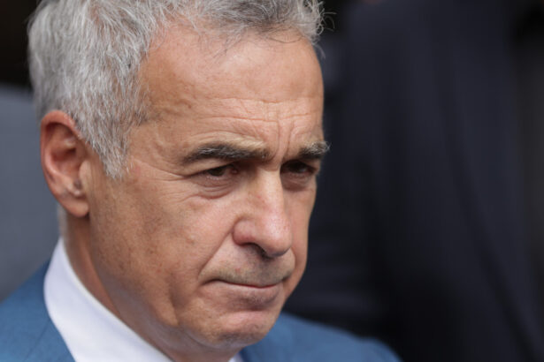 calin georgescu anunta ca nu sustine niciun candidat pentru bucuresti ma distantez total aur spune ca inca este afectat 692ed6131d799