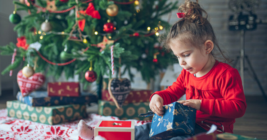 cand vine mos nicolae in ce seara se pregatesc ghetele care este semnificatia nuielusei in traditia romaneasca 692e739f5c61a
