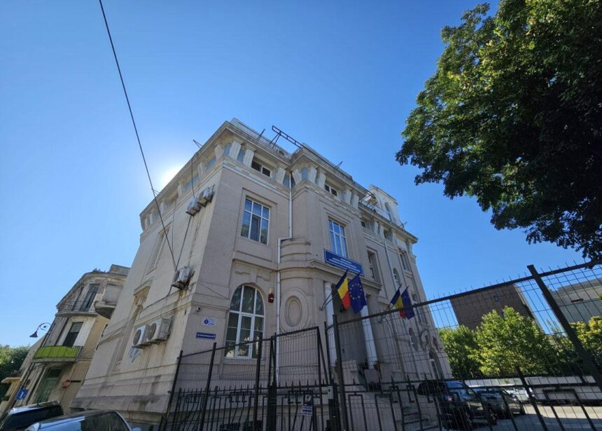 casa lescovar o fila din istoria constantei inca nu si a gasit cumparator 694fb392c5344