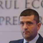 ce salariu incaseaza radu miruta ca parlamentar si ministru cazarea este platita de parlament asa e legea 6944853ead443