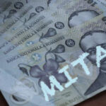 comisar sef de politie prins in flagrant cand primea 10 000 de lei mita in parcarea unui fast food din giurgiu 6933504f0fb91