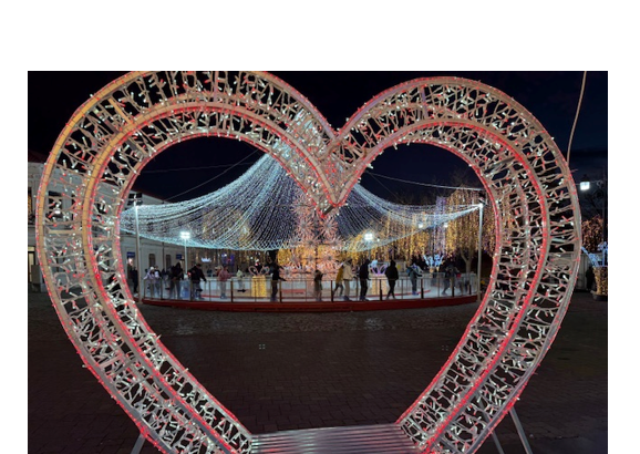 contract de cateva zeci de mii de euro atribuit de primaria cernavoda unei vechi colaboratoare pentru iluminatul festiv de sarbatori in oras 693a61bd8e931