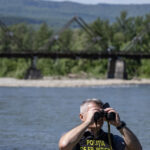 cum scapa rusii de sanctiunile ue folosind documente romanesti le monde 694e501c8886a