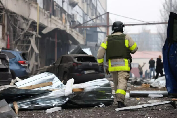 evacuari de urgenta in nordul ucrainei 14 localitati afectate de bombardamente rusesti 6953e6bc90bd9