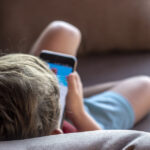 exclusiv ce crede ministrul educatiei daniel david despre interzicerea retelelor sociale pentru copii tehnologia este aici sa ramana 6930a2b5021cd