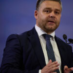 exclusiv cum vrea ciucu sa colaboreze cu fostii rivali din campania electorala cred ca nu mai e timp de razboaie in viitor 693ec10d3ffb7