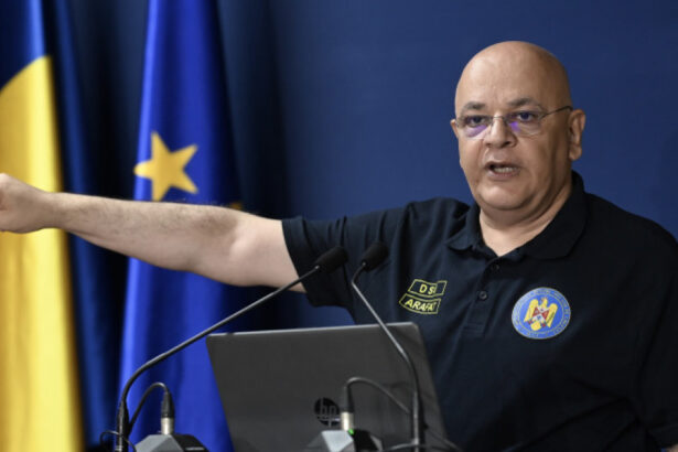 exclusiv vreme severa in romania raed arafat a convocat o sedinta de urgenta cu prefectii din tara ce masuri au fost luate 694c19d98c077