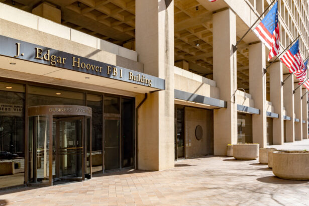 fbi inchide sediul istoric din washington anuntul directorului kash patel despre unde vor lucra agentii 694fcf44dfbde