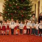 foto cu sprijinul primarului mariana gaju copiii din comuna cumpana au adus spiritul autentic romanesc in parlamentul romaniei 694050702f7ea