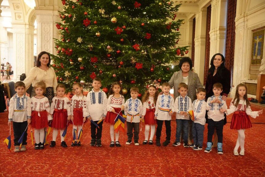 foto cu sprijinul primarului mariana gaju copiii din comuna cumpana au adus spiritul autentic romanesc in parlamentul romaniei 694050702f7ea