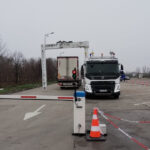 foto garda de mediu a testat noul scaner mobil cu raze x in apropierea frontierei a verificat camioane de marfa inclusiv pentru radiatii 69440c93c64a2