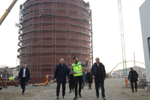 foto ilie bolojan a vizitat noul cet constanta vergil chitac stadiul proiectului este 65 continuam 6946afd89c9e1