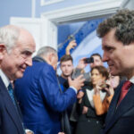 foto nicusor dan intalnire la londra cu fiul lui ion ratiu un reper de implicare civica pentru romania 694fc8178ee29