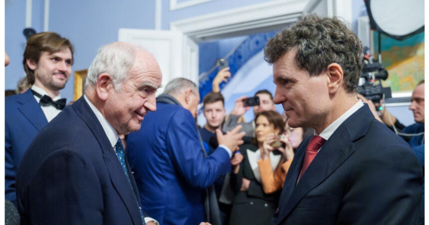 foto nicusor dan intalnire la londra cu fiul lui ion ratiu un reper de implicare civica pentru romania 694fc8178ee29