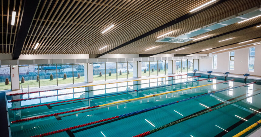 foto primul bazin de inot eficient energetic din tara inaugurat la sovata investitie de 226 milioane de lei 6946e226c704f