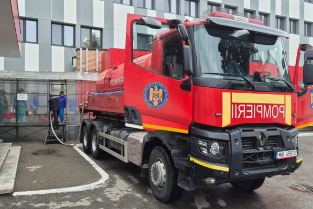 igsu continua actiunile de sprijin in prahova si dambovita dupa intreruperea alimentarii cu apa autospeciale trimise din alte judete 692db62815fe2