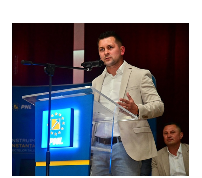 interviu cu primarul comunei albesti paul mihaita moldovan despre proiectele derulate in 2025 si planurile de dezvoltare pentru anul 2026 693e7238c02ab
