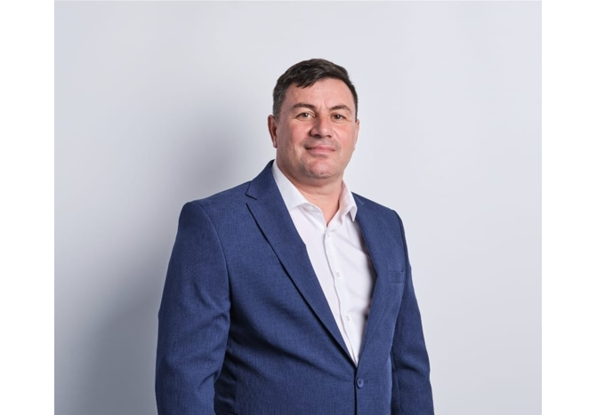 interviu primarul comunei lipnita nicolae florin dinu despre realizarile din 2025 si planurile pentru 2026 indiferent de provocarile administrative sau politice investitiile trebuie duse la capat 693b971287e9a