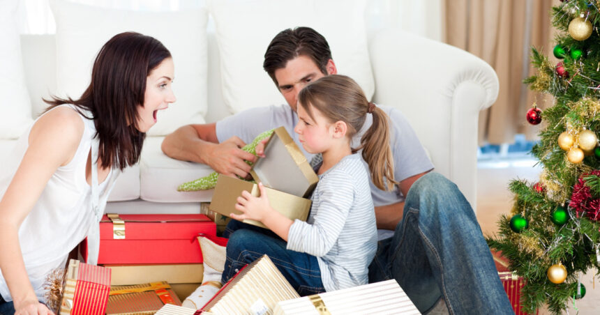 masa traditionala de sarbatori bradul si cateva cadouri cat costa un craciun romanesc fara extravagante 694ae80a78469