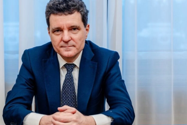 mesajul lui nicusor dan de anul nou 2026 ne ofera sansa de a reinnoi increderea de a corecta ce nu a functionat si de a construi 69554d889effb