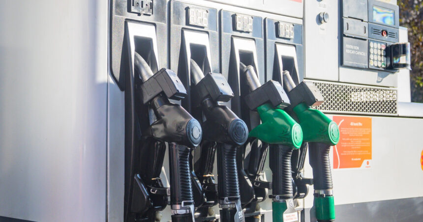 ministrul energiei a fost o mare psihoza ca vor creste preturile la benzina si motorina dar chiar au scazut 69431d8536eed