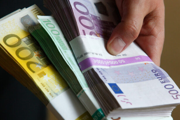 motivul pentru care romania nu poate implementa conceptul de golden visa avize negative pe banda rulanta pentru un proiect retras 693810a346209