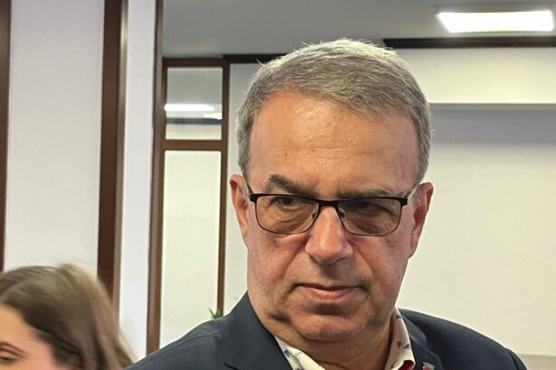 motivul pentru care vergil chitac nu a fost prezent la sedinta in care s a discutat despre compensarea taxei de 200 de lei 69302b9337669